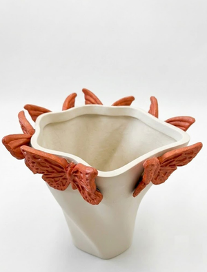 Spring Wings Pot