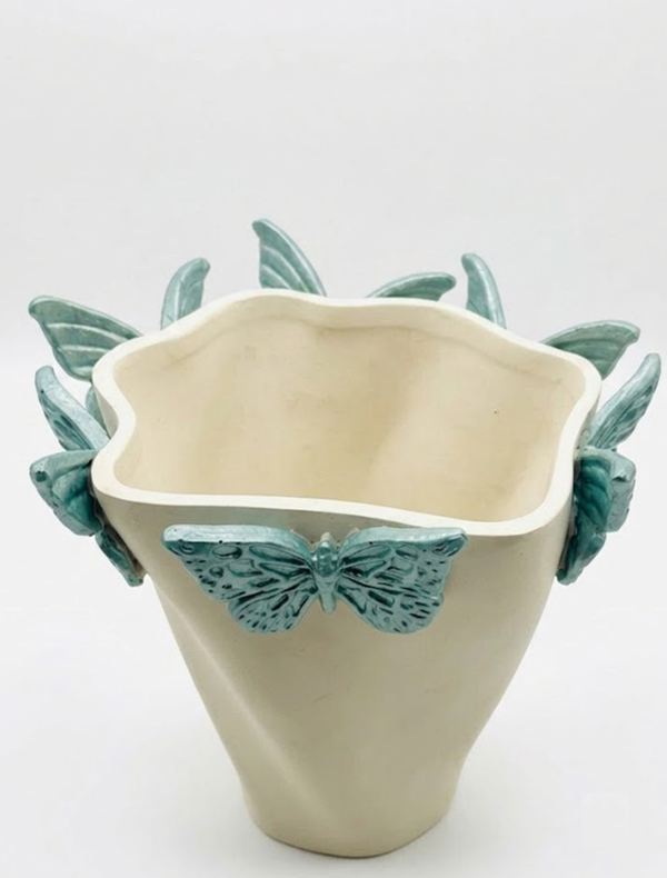 Spring Wings Pot